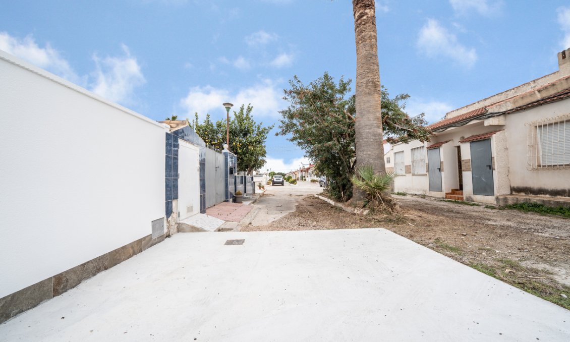Revente - Bungalow -
Torrevieja - Torreta