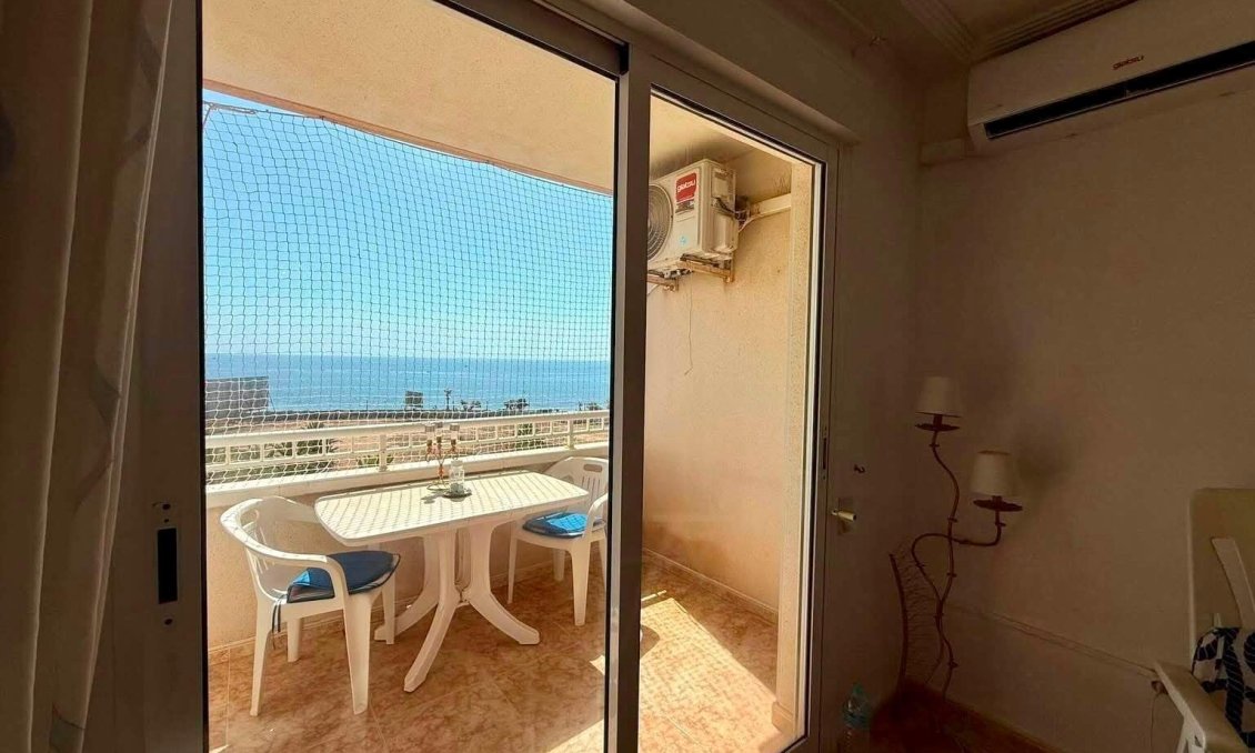 Resale - Apartment -
Torrevieja - Playa del Cura