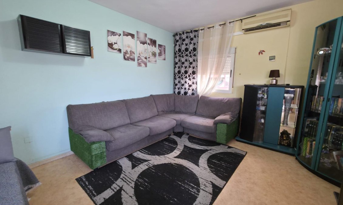 Resale - Apartment -
Torrevieja - Playa del Cura