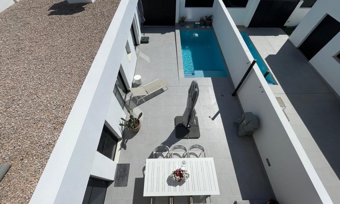 Resale - Villa -
Roldan - Torre Pachecco