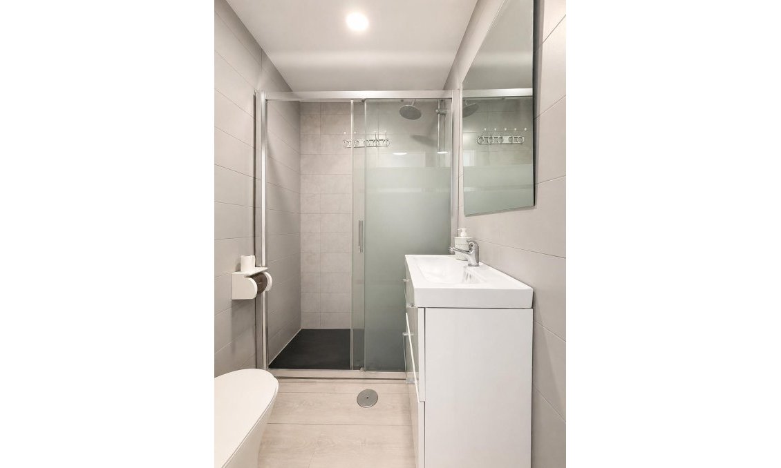 Revente - Appartement -
Torrevieja - Centro