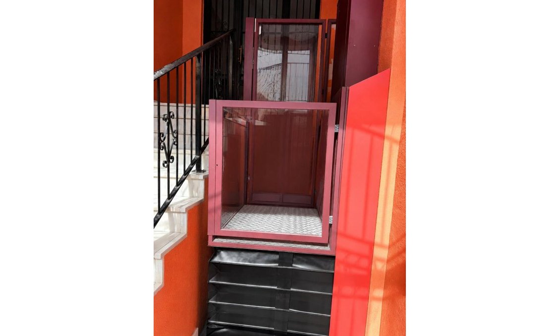 Revente - Appartement -
Torrevieja - Centro