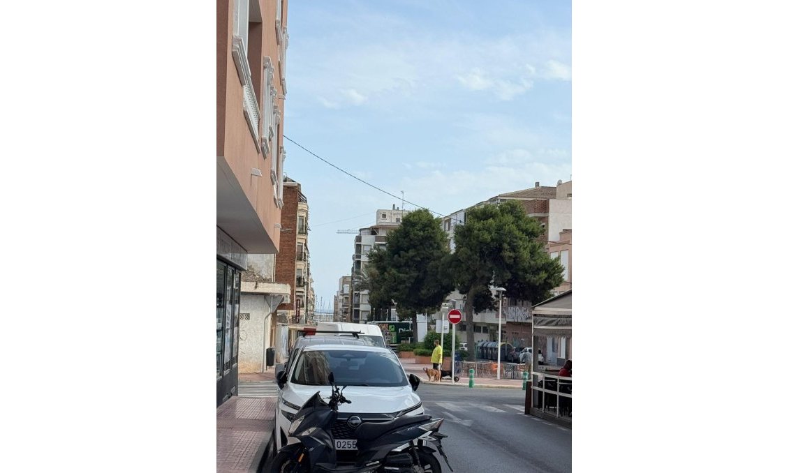 Revente - Appartement -
Torrevieja - Centro