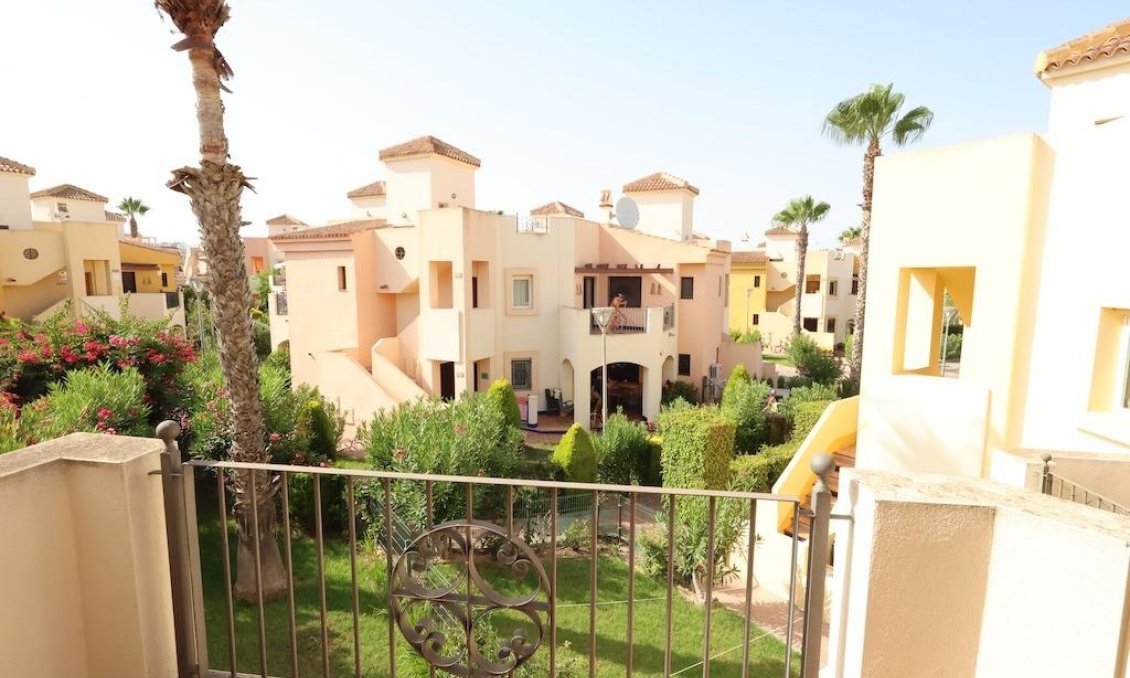 Resale - Bungalow -
Torrevieja - Costa Blanca