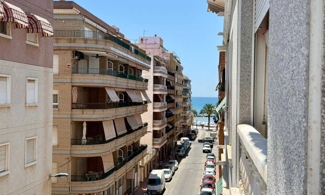 Használt Ingatlanok - Apartman -
Torrevieja - Playa del Cura