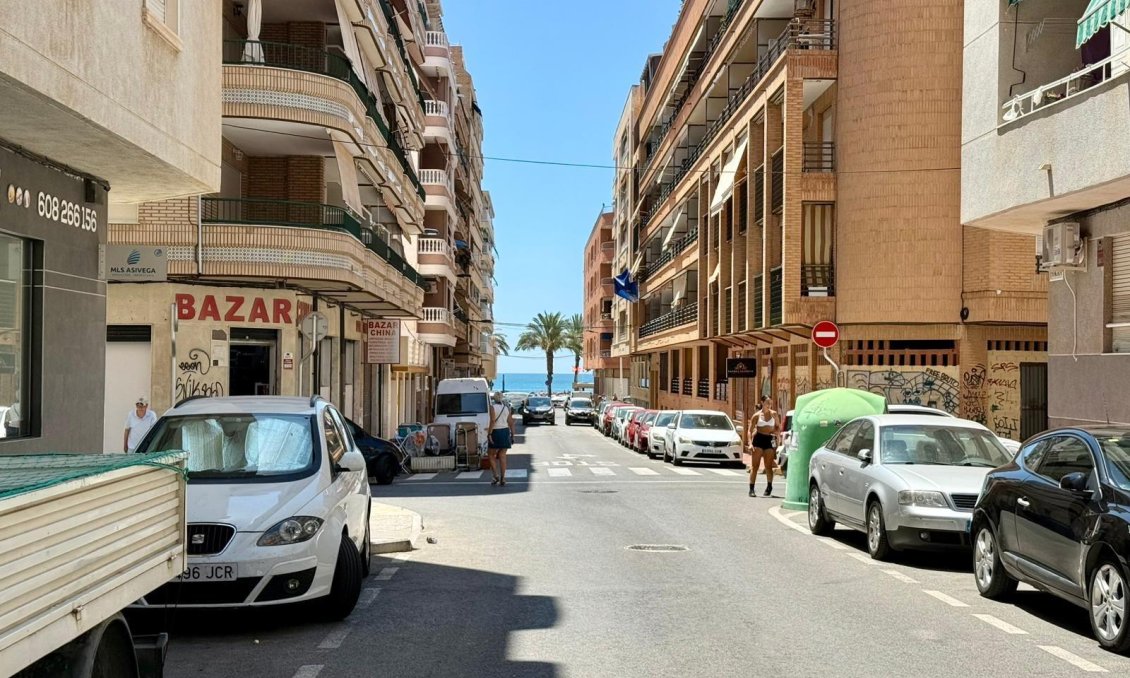 Használt Ingatlanok - Apartman -
Torrevieja - Playa del Cura