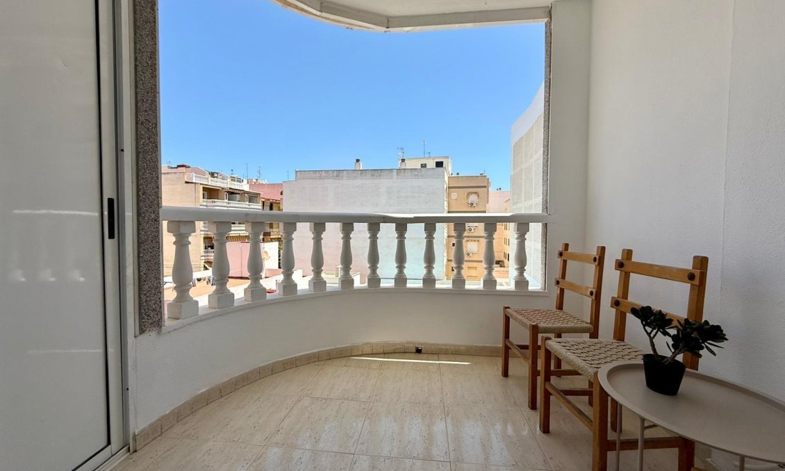 Használt Ingatlanok - Apartman -
Torrevieja - Playa del Cura