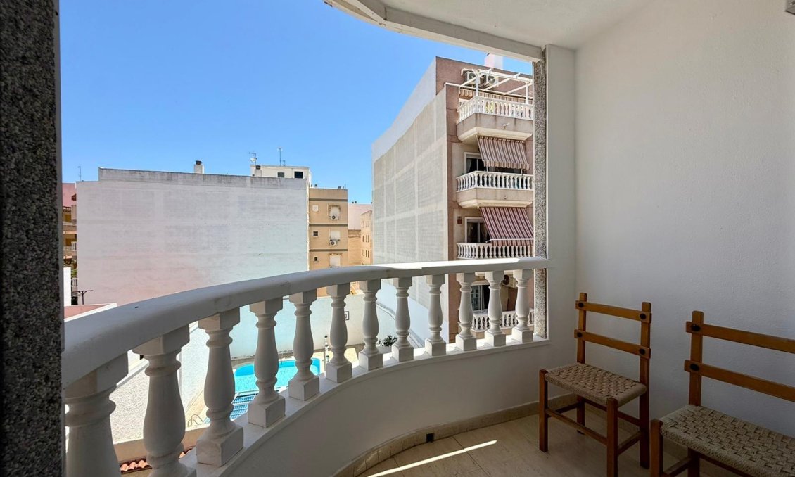 Használt Ingatlanok - Apartman -
Torrevieja - Playa del Cura