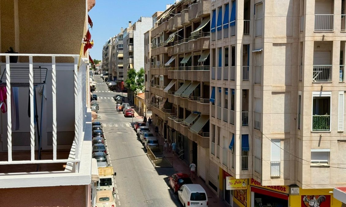 Használt Ingatlanok - Apartman -
Torrevieja - Playa del Cura