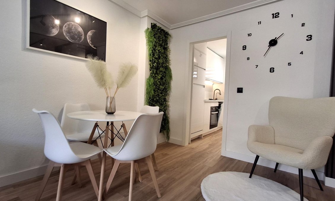 Resale - Apartment -
Torrevieja - Estacion De Autobuses