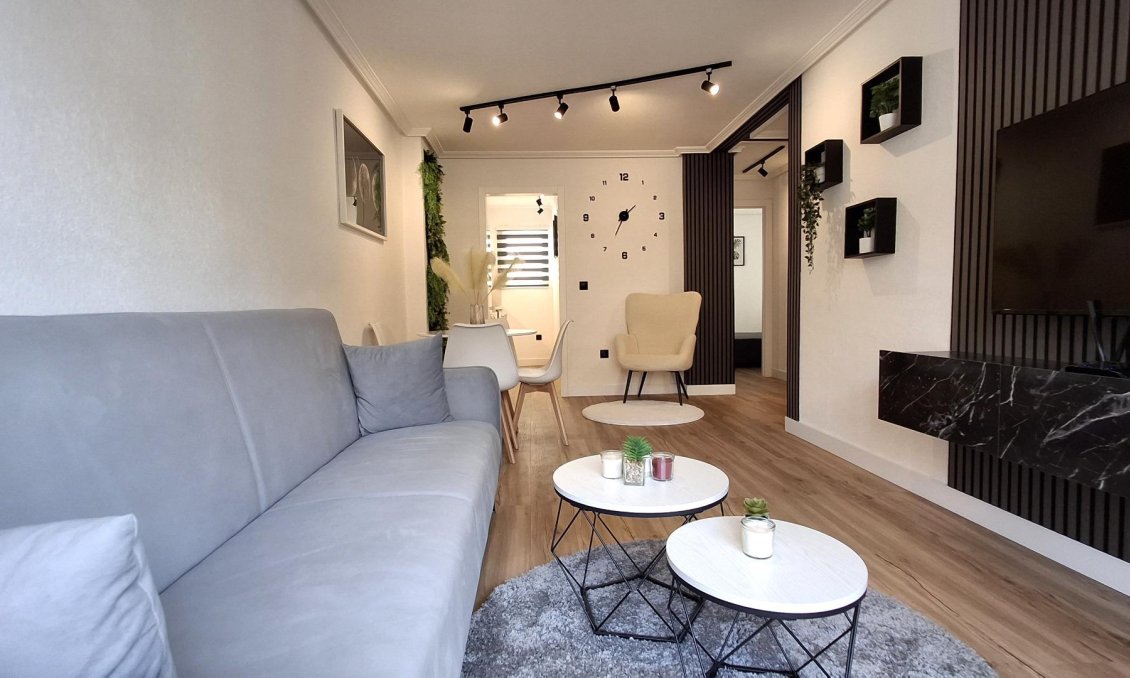 Resale - Apartment -
Torrevieja - Estacion De Autobuses