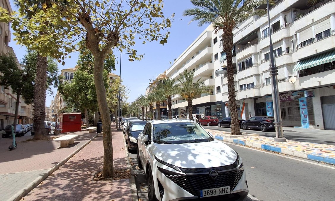 Resale - Apartment -
Torrevieja - Estacion De Autobuses
