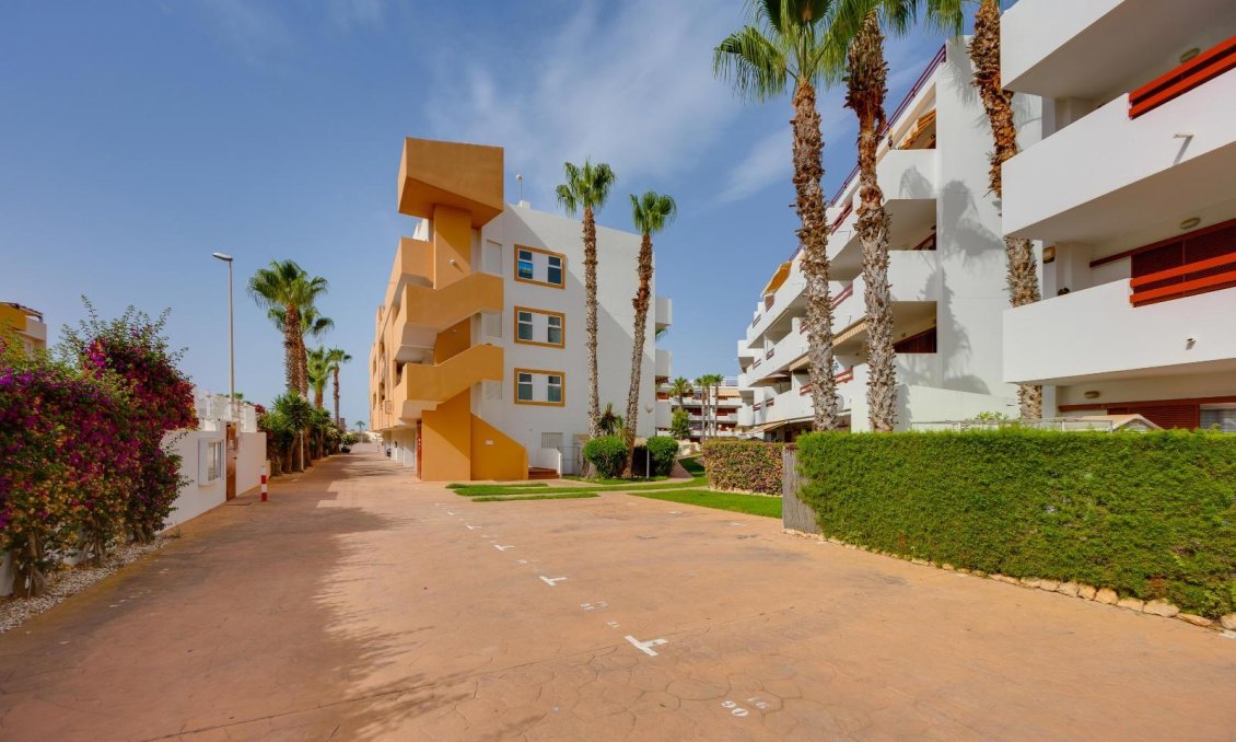 Revente - Appartement -
Orihuela Costa - Playa Flamenca