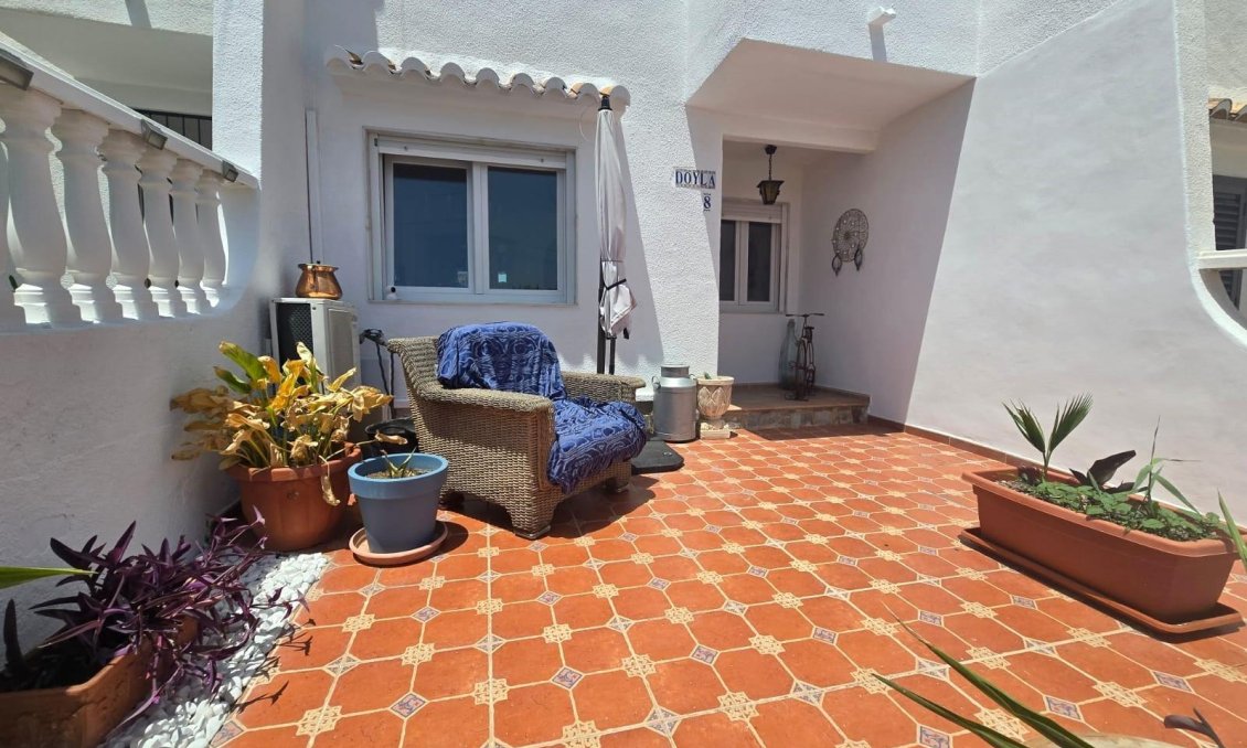 Revânzare - Casă înșiruită -
Torrevieja - Los Balcones