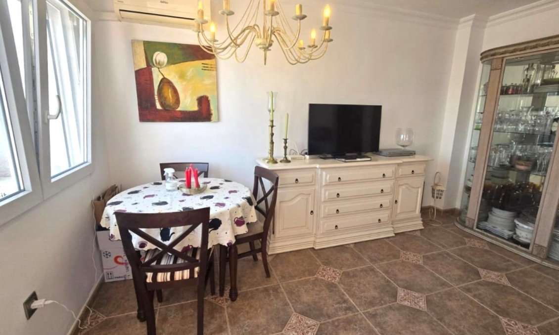 Revânzare - Casă înșiruită -
Torrevieja - Los Balcones
