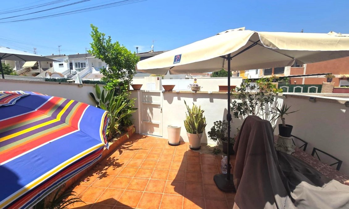 Revânzare - Casă înșiruită -
Torrevieja - Los Balcones