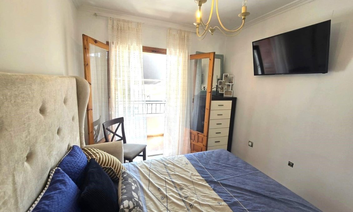 Revânzare - Casă înșiruită -
Torrevieja - Los Balcones
