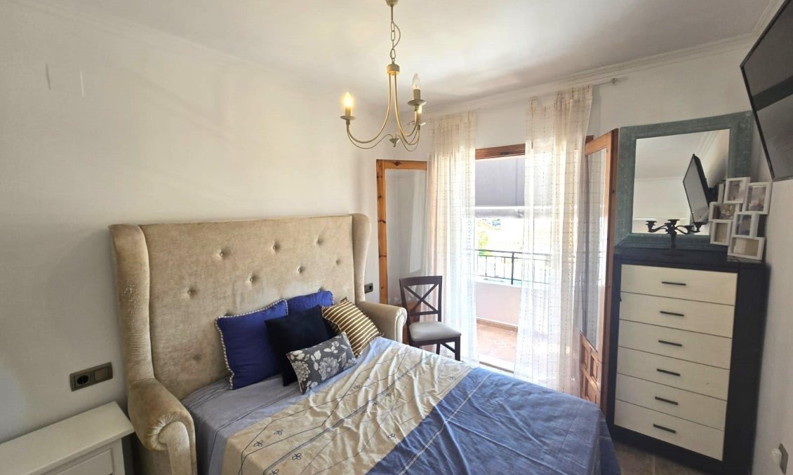 Revânzare - Casă înșiruită -
Torrevieja - Los Balcones