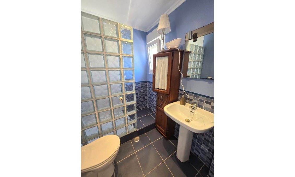 Revânzare - Casă înșiruită -
Torrevieja - Los Balcones