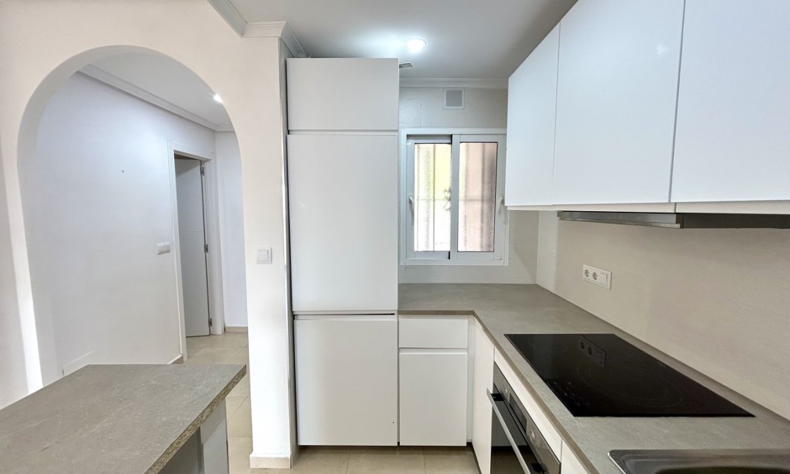 Resale - Apartment -
Villamartin - Costa Blanca