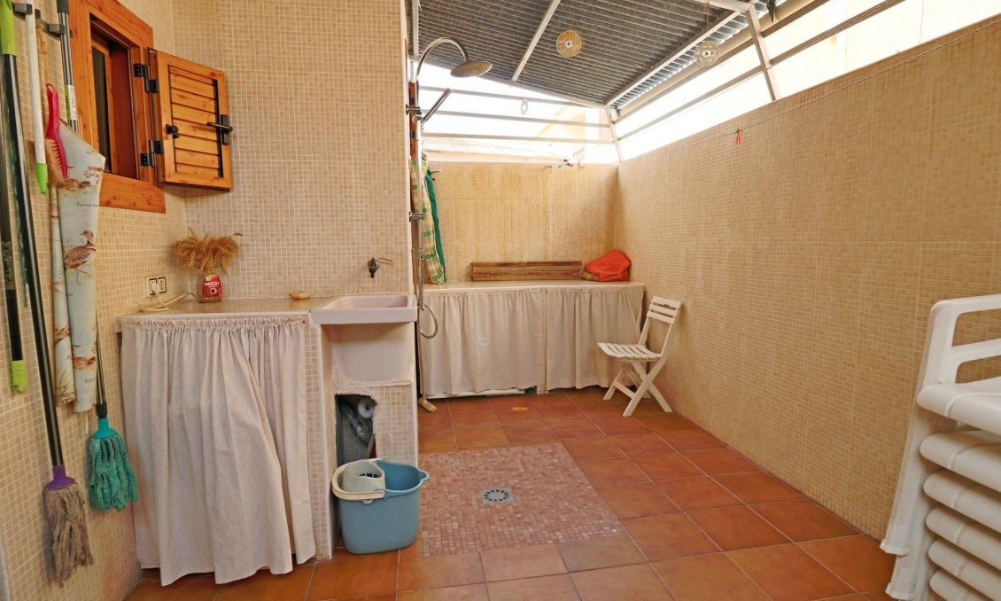 Segunda mano - Adosado -
Torrevieja - Playa De Los Naufragos