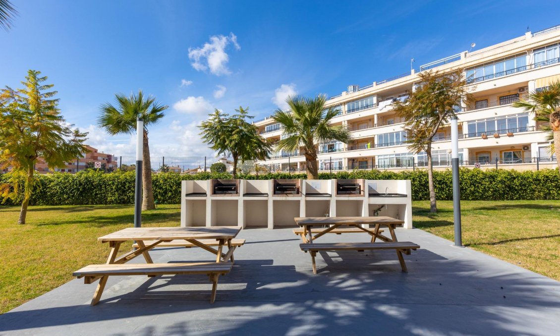 Segunda mano - Ático -
Orihuela Costa - Playa Flamenca