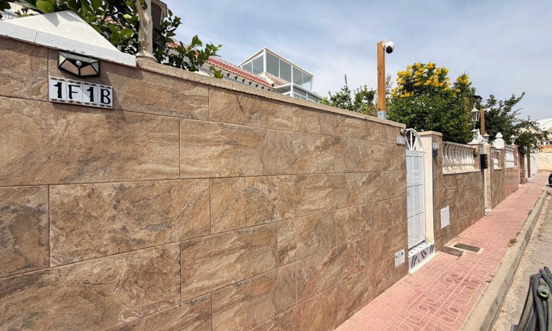 Segunda mano - Bungalow -
Torrevieja - Torreblanca