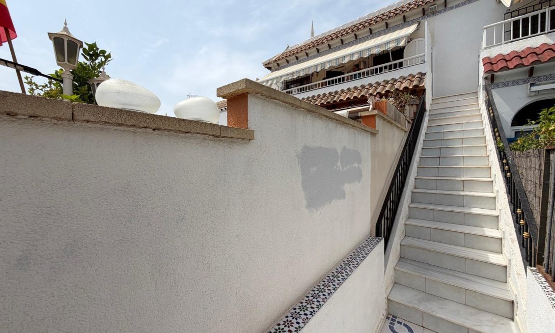 Segunda mano - Bungalow -
Torrevieja - Torreblanca
