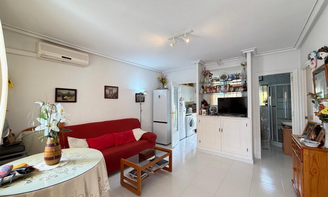Segunda mano - Bungalow -
Torrevieja - Torreblanca