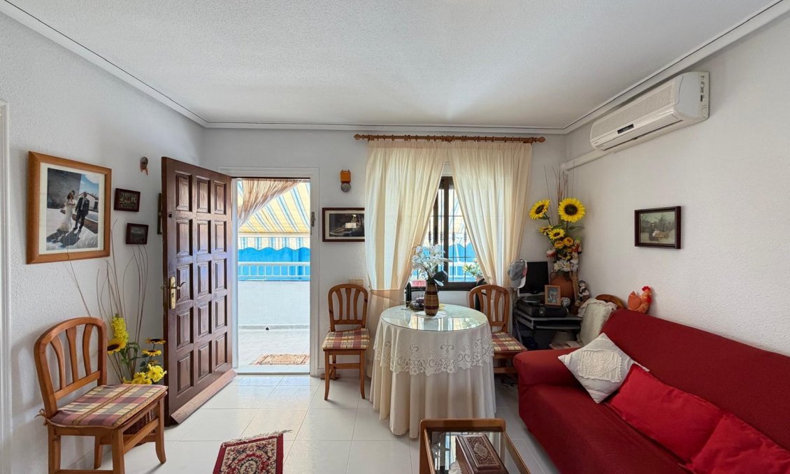 Segunda mano - Bungalow -
Torrevieja - Torreblanca