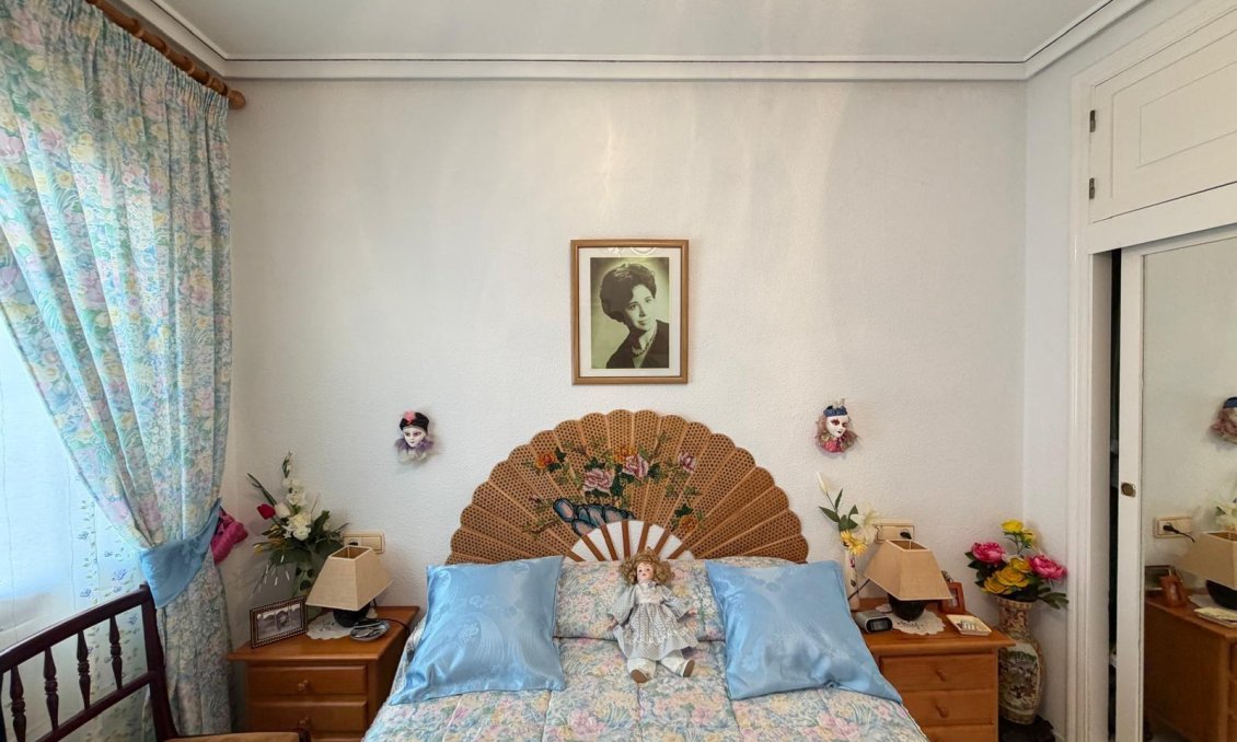 Segunda mano - Bungalow -
Torrevieja - Torreblanca