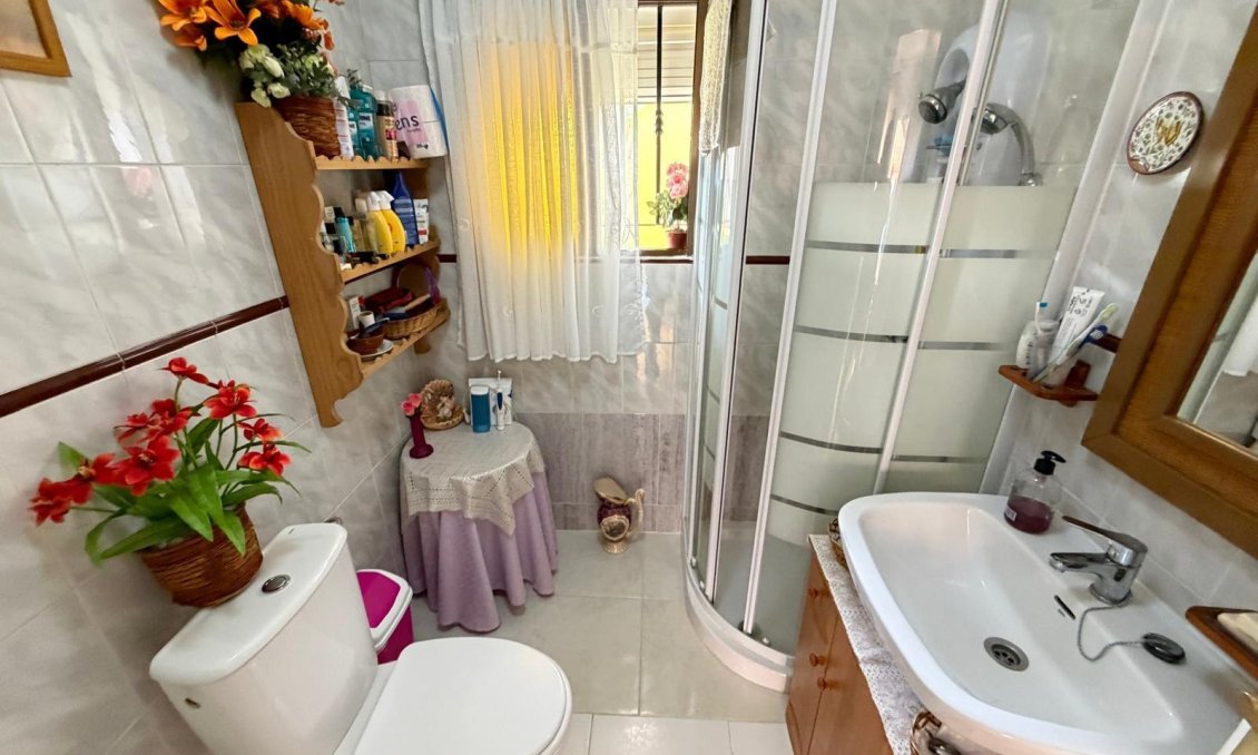 Segunda mano - Bungalow -
Torrevieja - Torreblanca