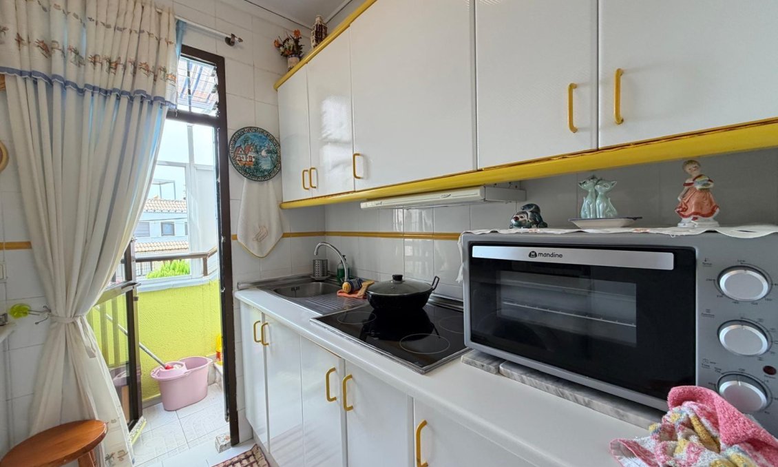 Segunda mano - Bungalow -
Torrevieja - Torreblanca