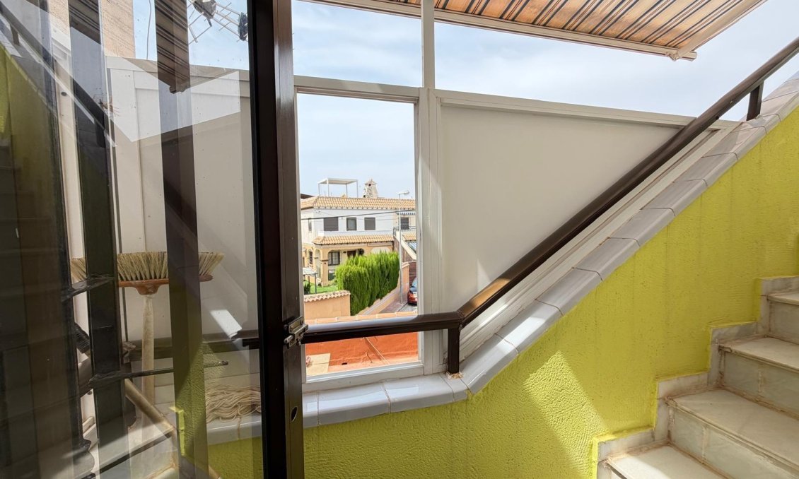 Segunda mano - Bungalow -
Torrevieja - Torreblanca