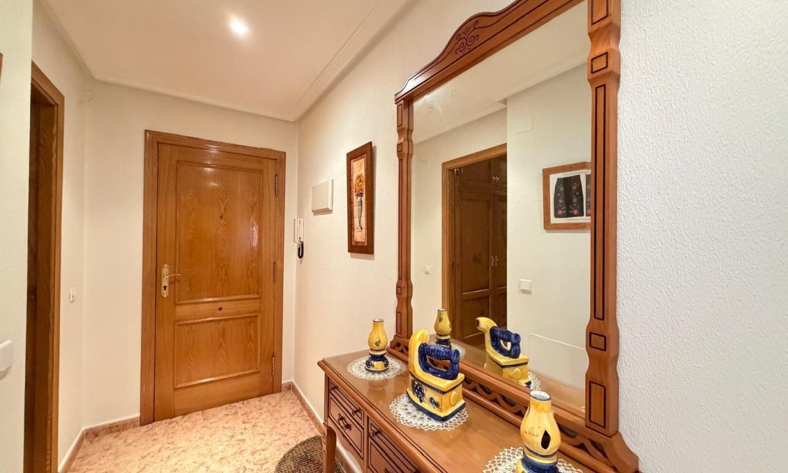Revente - Appartement -
Torrevieja - Playa del Cura