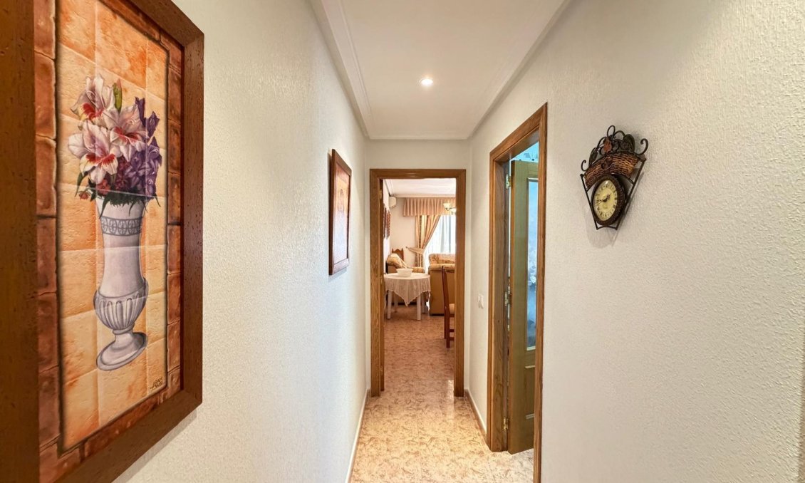 Revente - Appartement -
Torrevieja - Playa del Cura