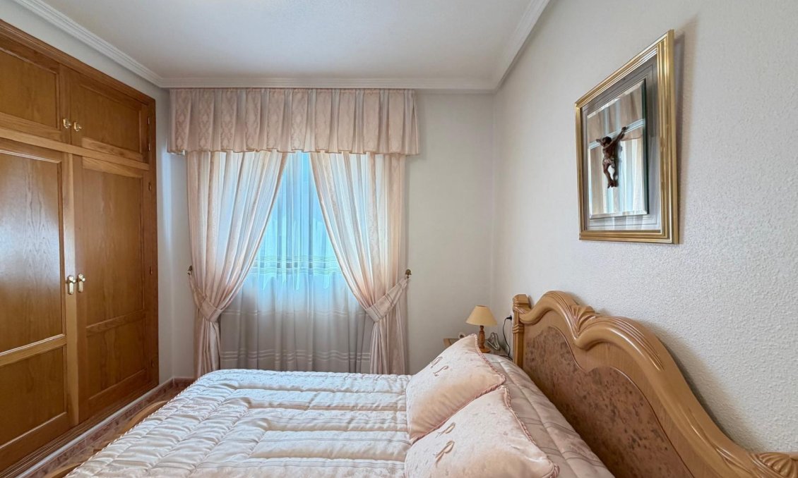 Revente - Appartement -
Torrevieja - Playa del Cura