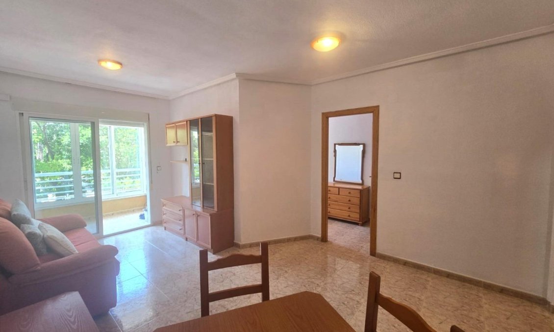 Revente - Appartement -
Torrevieja - Habaneras