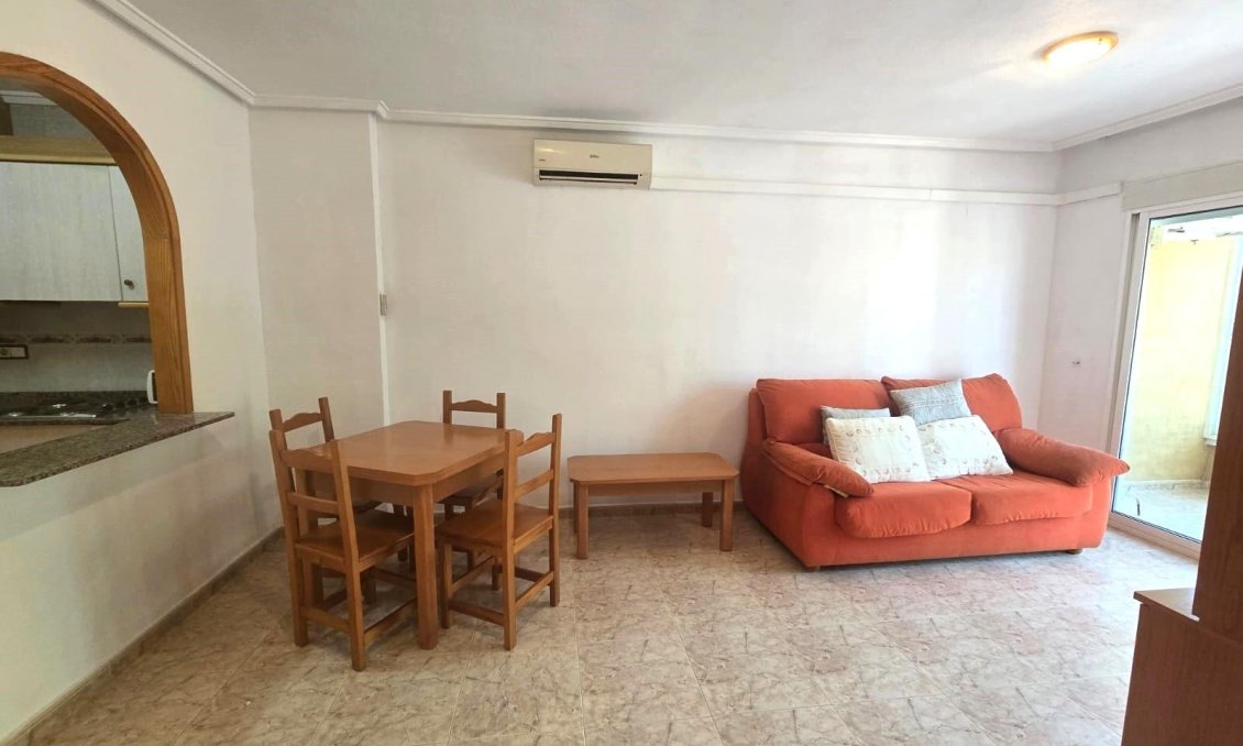 Revente - Appartement -
Torrevieja - Habaneras