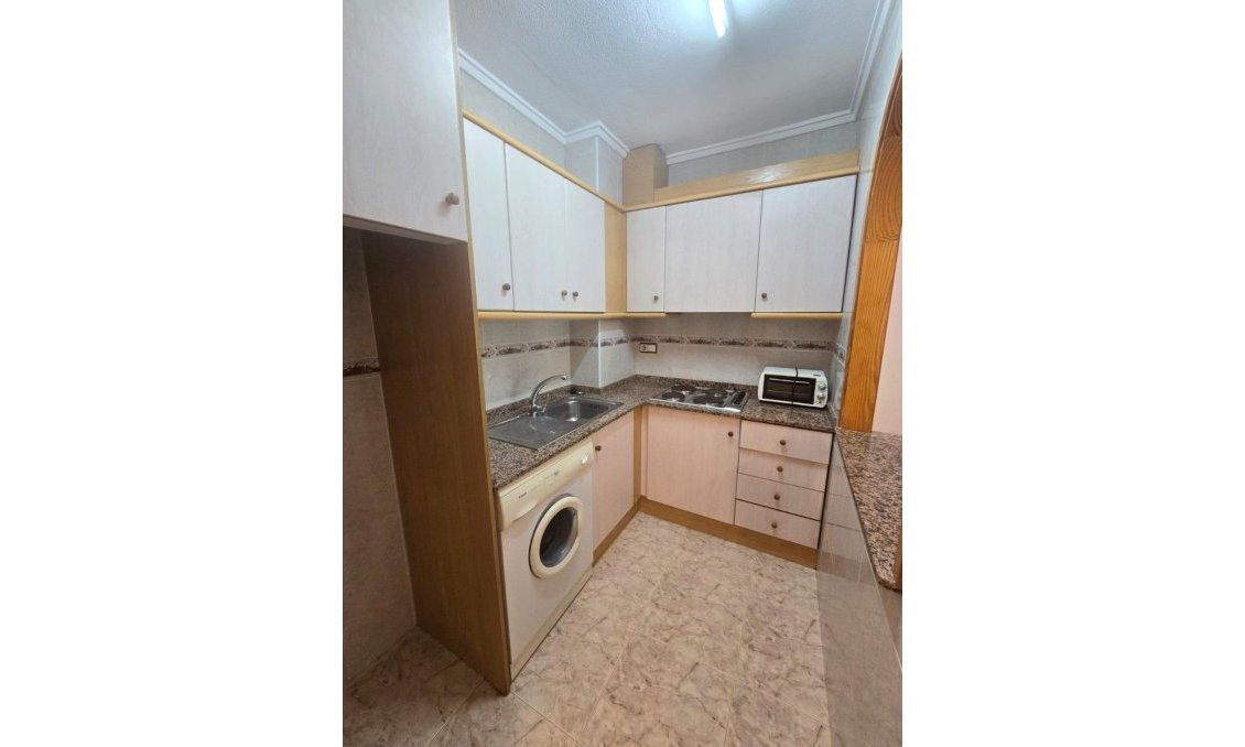 Revente - Appartement -
Torrevieja - Habaneras