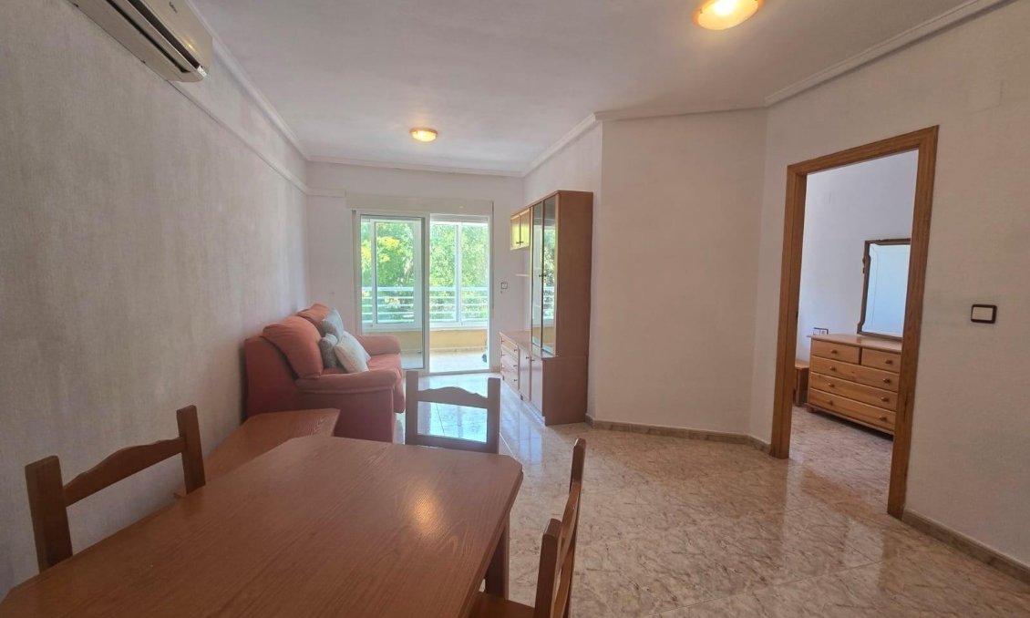 Revente - Appartement -
Torrevieja - Habaneras