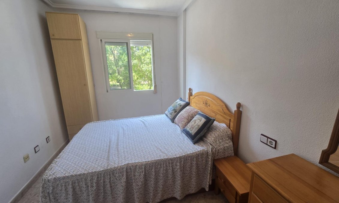 Revente - Appartement -
Torrevieja - Habaneras
