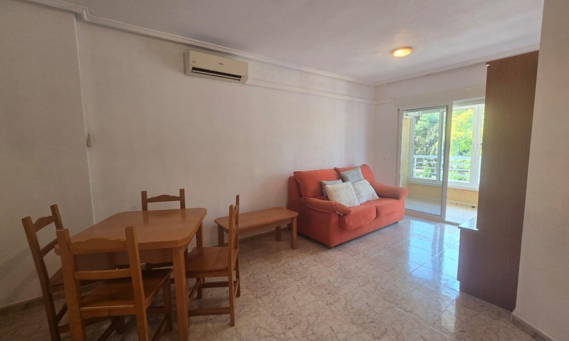 Revente - Appartement -
Torrevieja - Habaneras