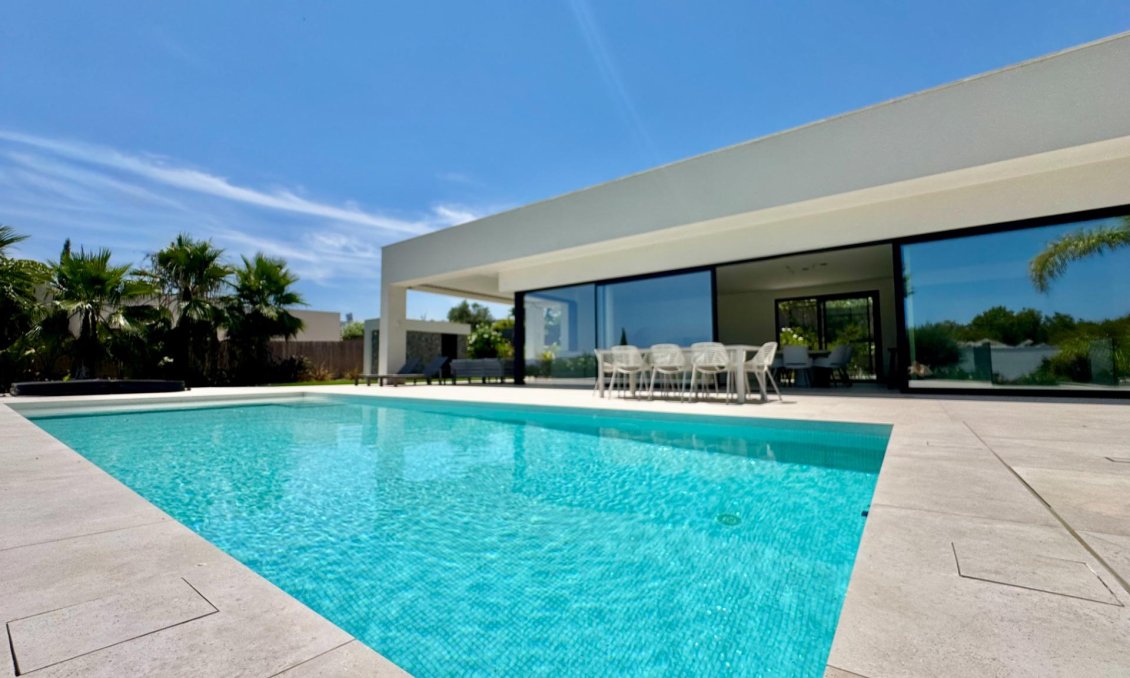 Segunda mano - Villa -
Orihuela - Las Colinas Golf