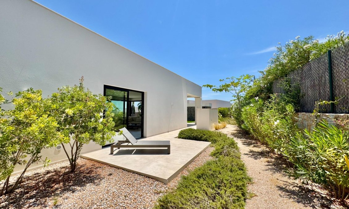 Segunda mano - Villa -
Orihuela - Las Colinas Golf