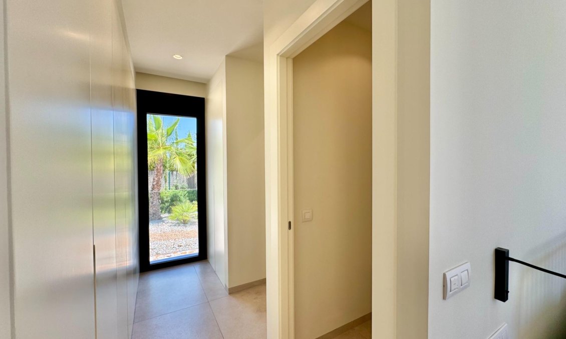 Segunda mano - Villa -
Orihuela - Las Colinas Golf