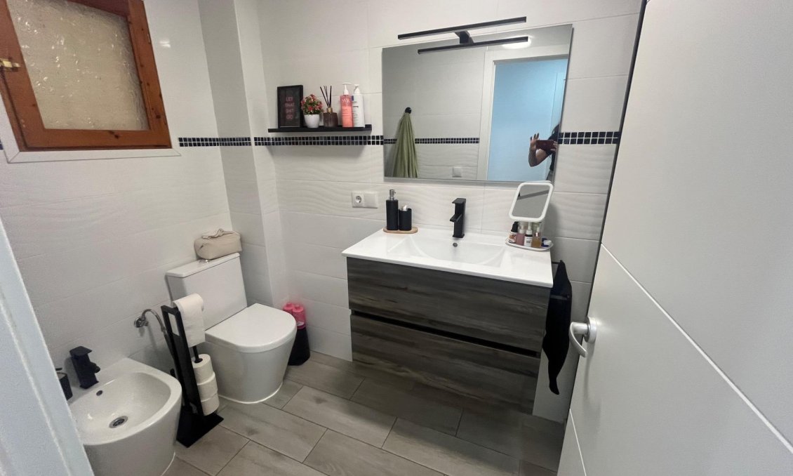 Resale - Apartment -
San Fulgencio - San Fulgencio Pueblo