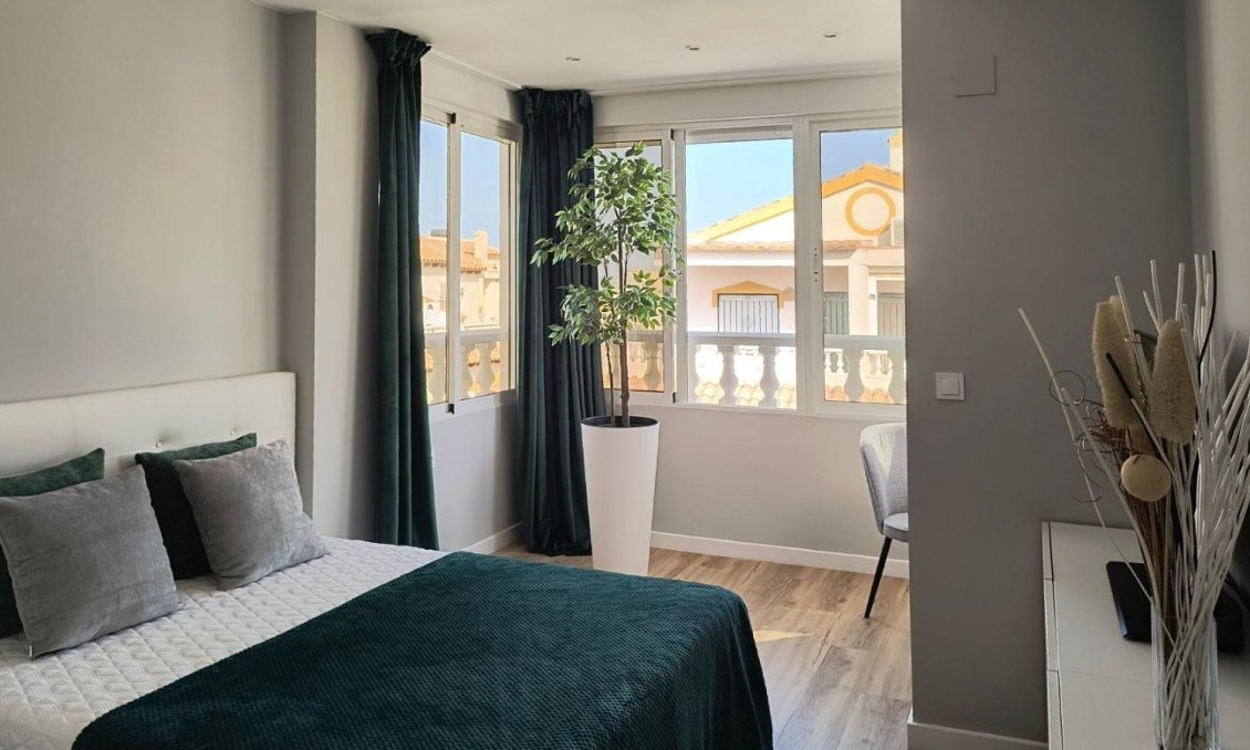 Segunda mano - Adosado -
Orihuela Costa - Los Balcones