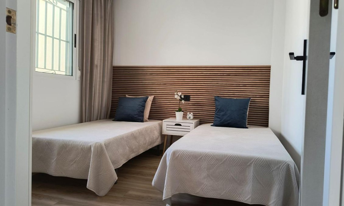 Segunda mano - Adosado -
Orihuela Costa - Los Balcones