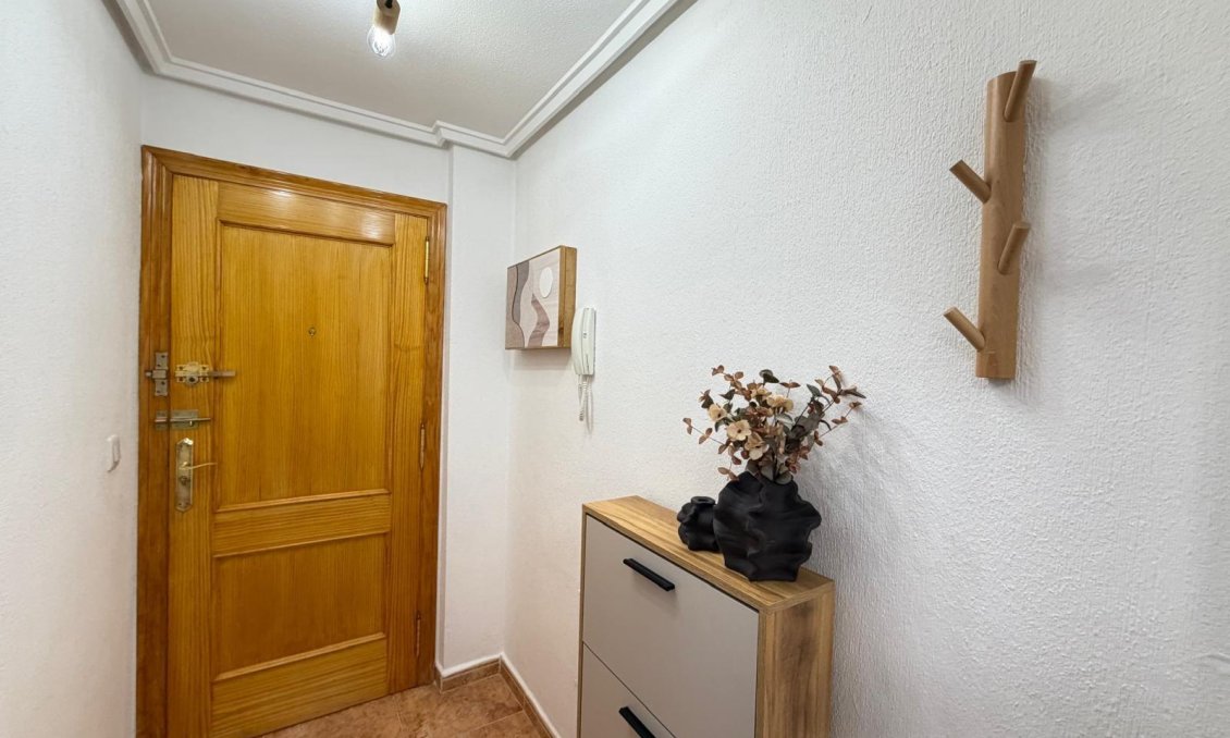 Revente - Appartement -
Torrevieja - PARQUE DE LAS NACIONES